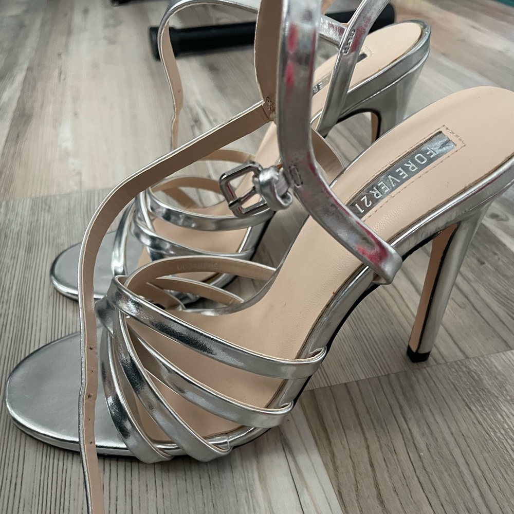 Silver strappy heels NEVER WORN